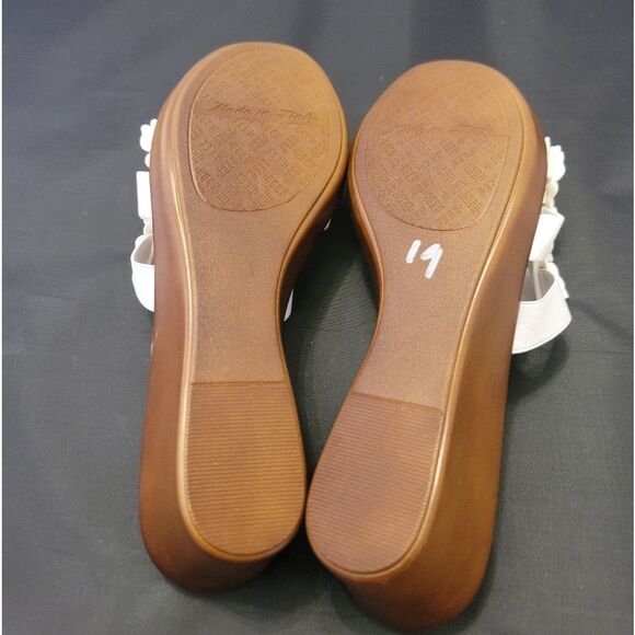 BRAND NEW ITALIAN SHOEMAKER SIDE FORAL DESIGN WEDGE SANDAL - Picture 10 of 15